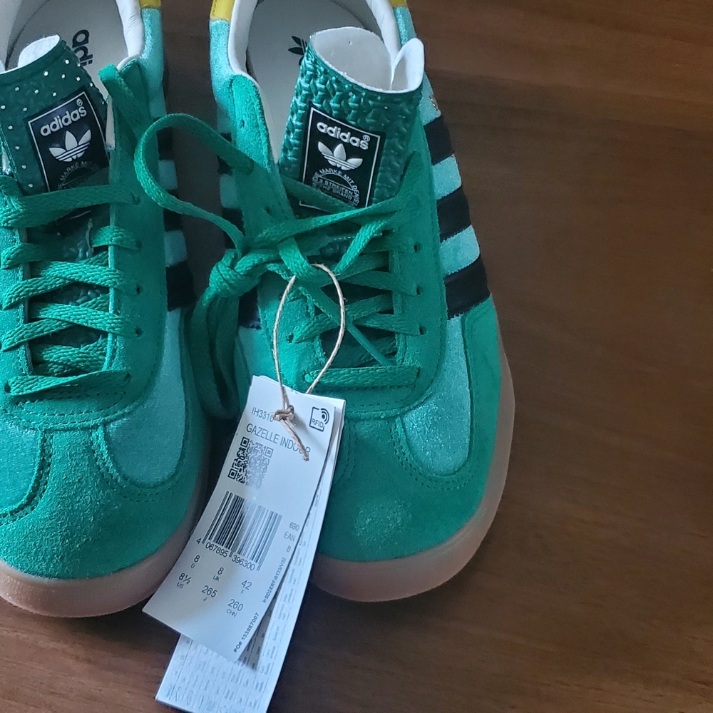 Adidas Gazelle Green and Yellow Sneakers NWT MEN'S 8.5 - Picture 6 of 8